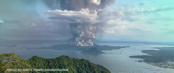 Eruption philippines volcano Philippines: Taal